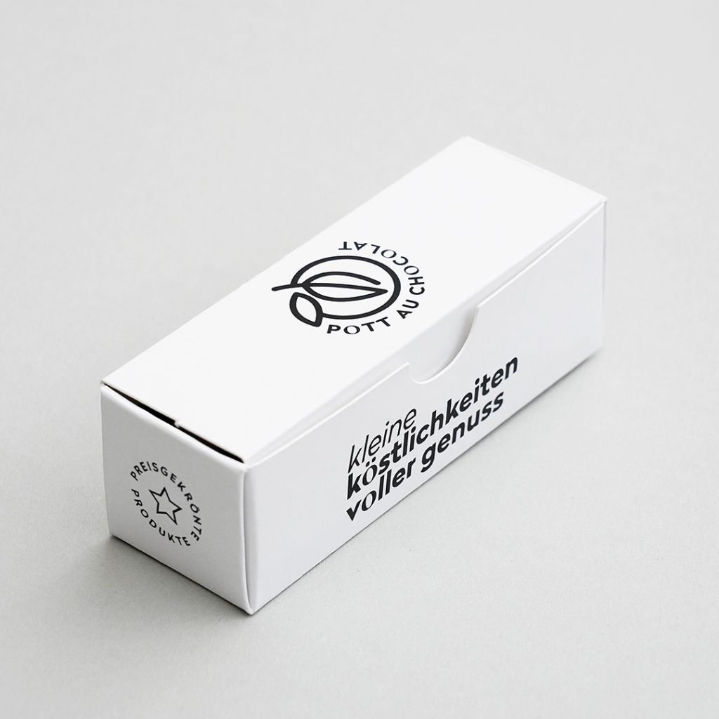 Weiße Schachtel für 3 Pralinen mit Logo von Pott au Chocolat