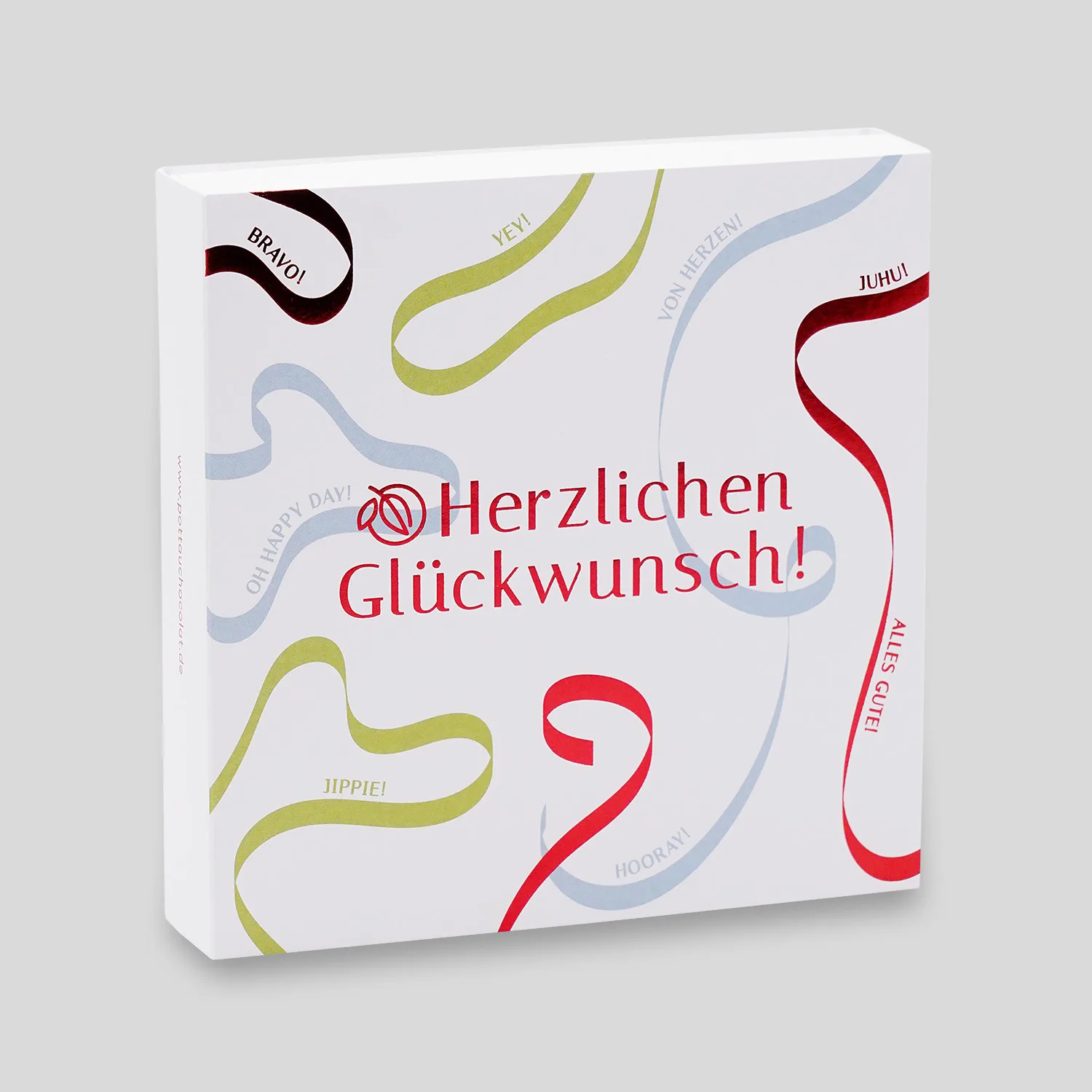 Quadratische Pralinen Schachtel mit 'Herzlichen Glückwunsch' Motiv mit Luftschlangen in rot, blau und grün. Der Hintergrund des Motivs ist weiß, die rote Schrift ist geprägt und schimmert metallisch.