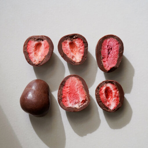 Pott au Chocolat Erdbeeren Gefriergetrocknet Grau
